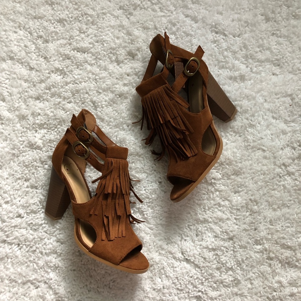 Fringe heels